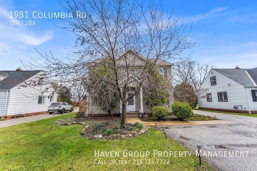 1981 Columbia Rd, Westlake, OH 44145- Spacious 3-bed 2-bath single-family home! Short-Term Rental property image