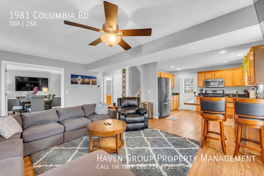 1981 Columbia Rd, Westlake, OH 44145- Spacious 3-bed 2-bath single-family home! Short-Term Rental property image