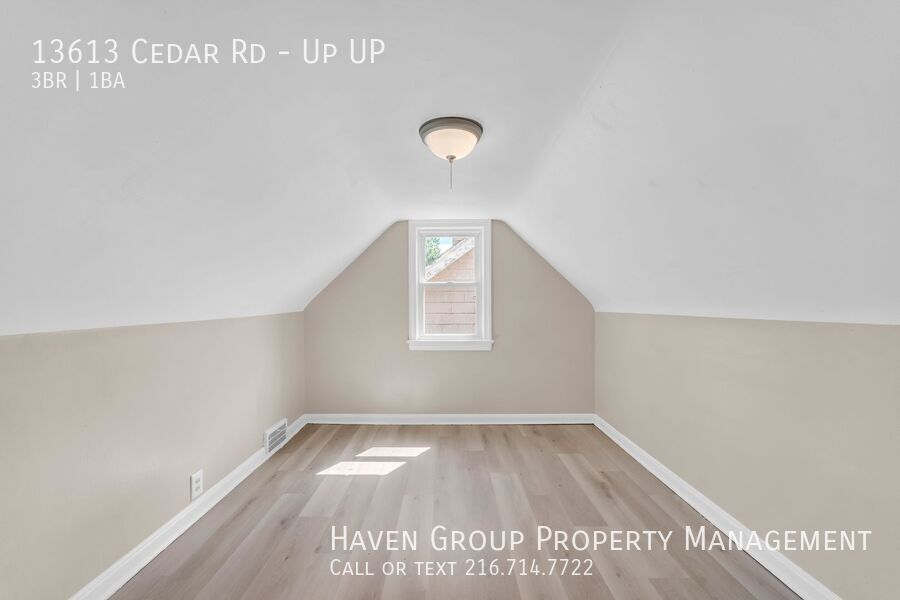 13613 Cedar Rd | UP, University Heights, OH 44118- Spacious 3-bed 1-bath multi-family home! property image