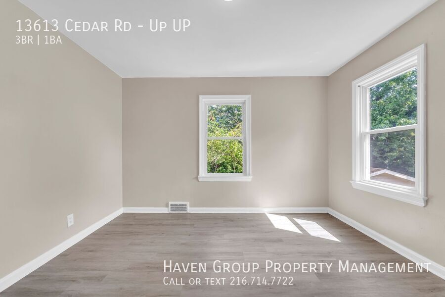 13613 Cedar Rd | UP, University Heights, OH 44118- Spacious 3-bed 1-bath multi-family home! property image