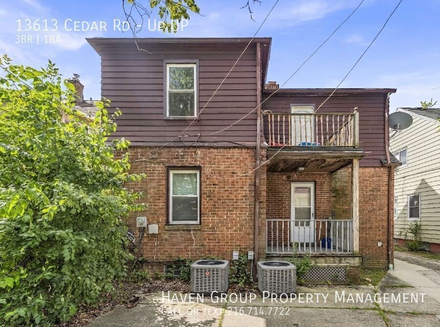 13613 Cedar Rd | UP, University Heights, OH 44118- Spacious 3-bed 1-bath multi-family home! property image