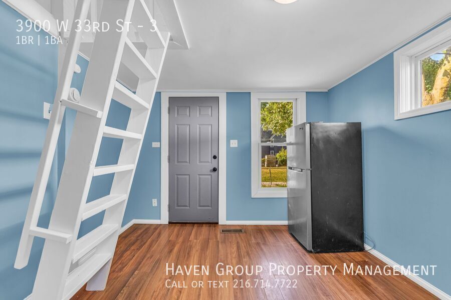 3900 W 33rd | Unit 3, Cleveland, OH 44109- Spacious 1-bed 1-bath multi-family home! property image