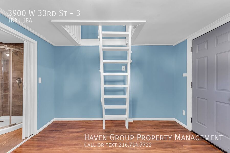 3900 W 33rd | Unit 3, Cleveland, OH 44109- Spacious 1-bed 1-bath multi-family home! property image