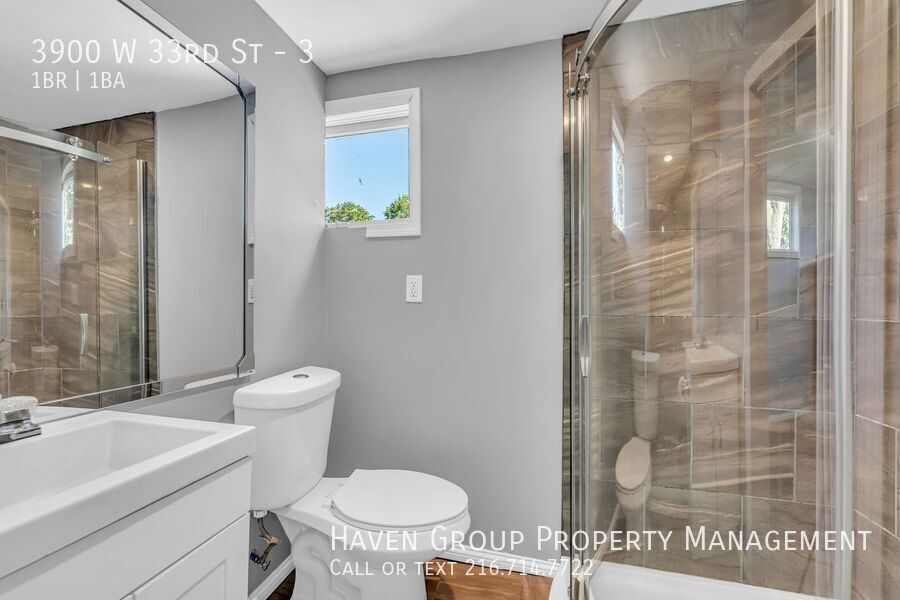 3900 W 33rd | Unit 3, Cleveland, OH 44109- Spacious 1-bed 1-bath multi-family home! property image