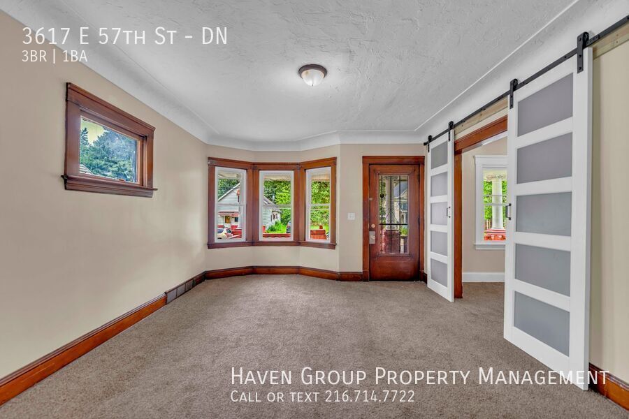 3617 E 57th St | DN, Cleveland, OH 44105 - Spacious 3-bed 1-bath multi-family home! Cash-only applicants; CMHA/Section 8 is not accepted. property image
