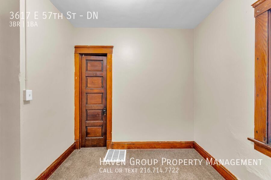3617 E 57th St | DN, Cleveland, OH 44105 - Spacious 3-bed 1-bath multi-family home! Cash-only applicants; CMHA/Section 8 is not accepted. property image