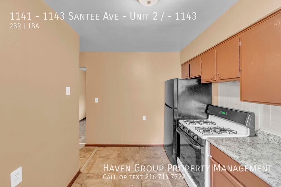 1143 Santee Ave | Unit 2, Akron, OH 44306 - Spacious 2-bed 1-bath multi-family home!  property image