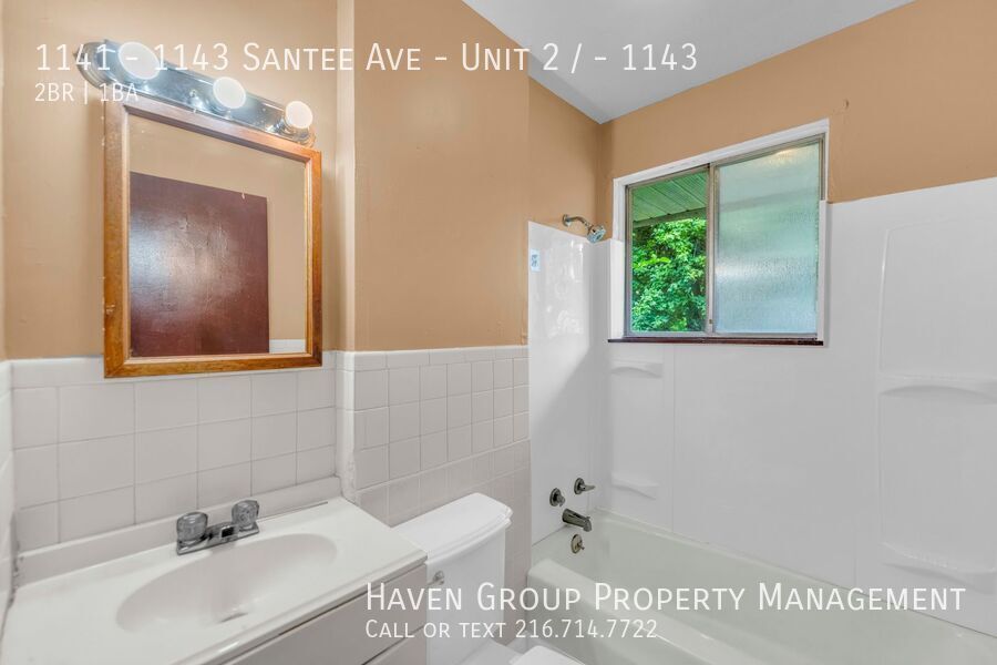 1143 Santee Ave | Unit 2, Akron, OH 44306 - Spacious 2-bed 1-bath multi-family home!  property image