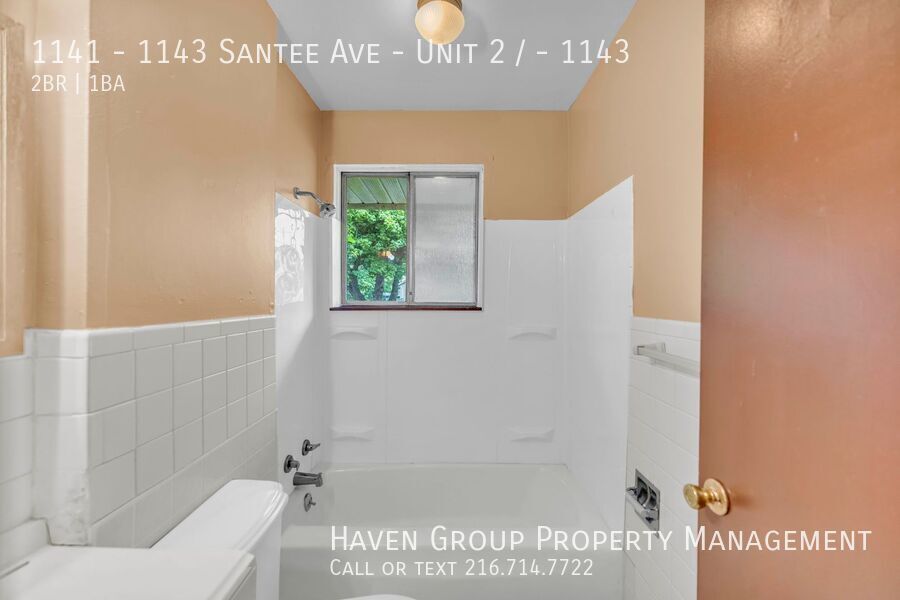 1143 Santee Ave | Unit 2, Akron, OH 44306 - Spacious 2-bed 1-bath multi-family home!  property image