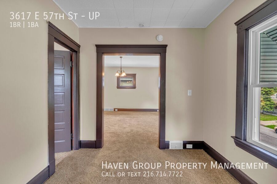 3617 E 57th St | UP, Cleveland, OH 44105 - Spacious 1-bed 1-bath multi-family home! Cash-only applicants; CMHA/Section 8 is not accepted. property image