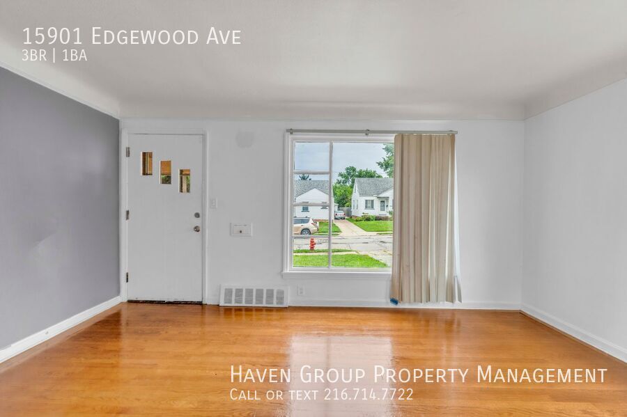 15901 Edgewood Ave, Maple Heights, OH 44137- Spacious 3-bed 1-bath single-family home!  property image