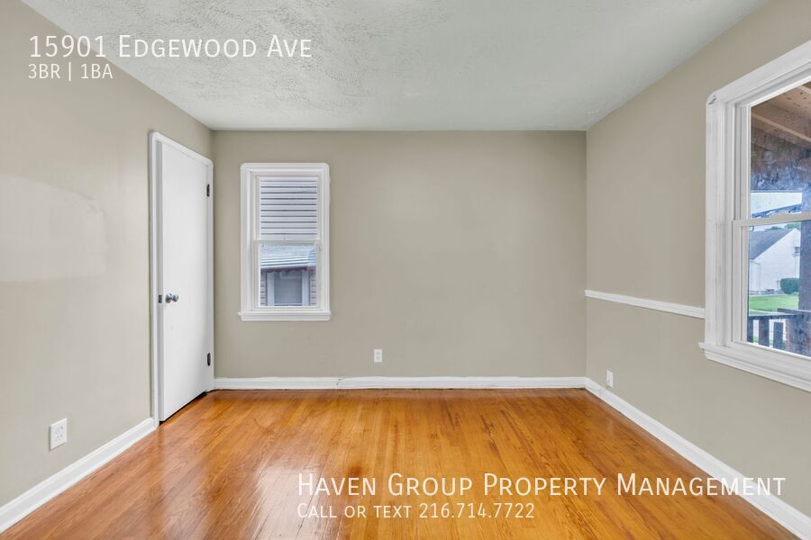 15901 Edgewood Ave, Maple Heights, OH 44137- Spacious 3-bed 1-bath single-family home!  property image