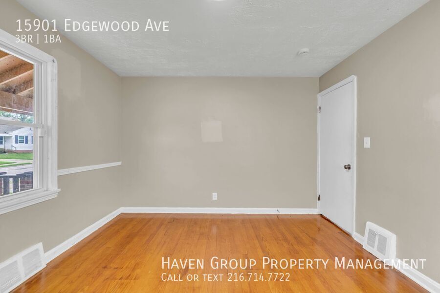 15901 Edgewood Ave, Maple Heights, OH 44137- Spacious 3-bed 1-bath single-family home!  property image
