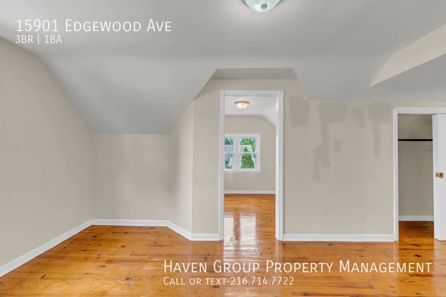 15901 Edgewood Ave, Maple Heights, OH 44137- Spacious 3-bed 1-bath single-family home!  property image