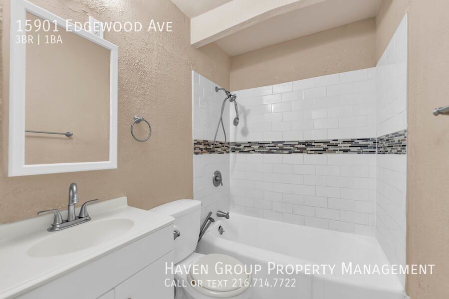 15901 Edgewood Ave, Maple Heights, OH 44137- Spacious 3-bed 1-bath single-family home!  property image