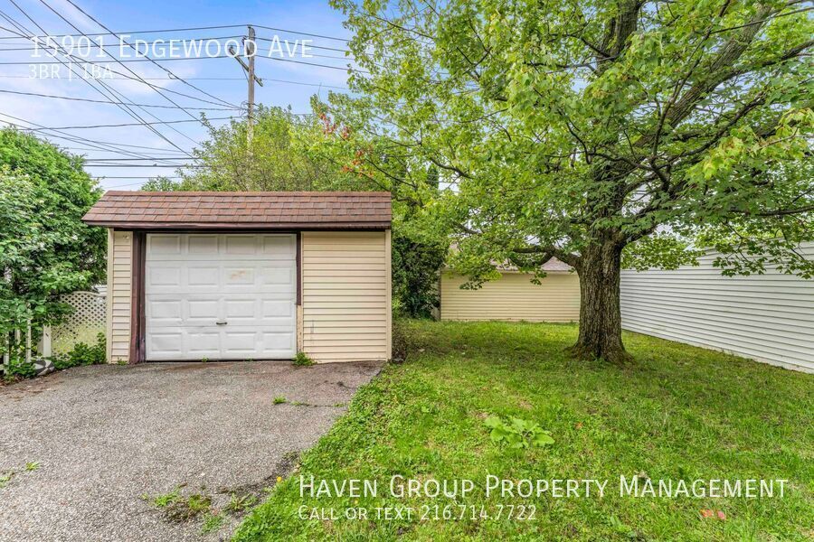 15901 Edgewood Ave, Maple Heights, OH 44137- Spacious 3-bed 1-bath single-family home!  property image