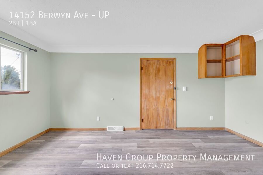 14152 Berwyn Ave | UP, Cleveland, OH 44111 - Spacious 2-bed 1-bath multi-family home!  property image