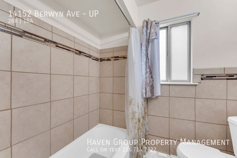 14152 Berwyn Ave | UP, Cleveland, OH 44111 - Spacious 2-bed 1-bath multi-family home!  property image