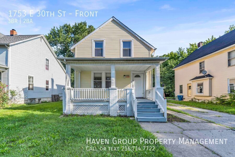 1753 E 30th St | Front, Lorain, OH 44055 - Spacious 3-bed 1.5-bath multi-family home! property image