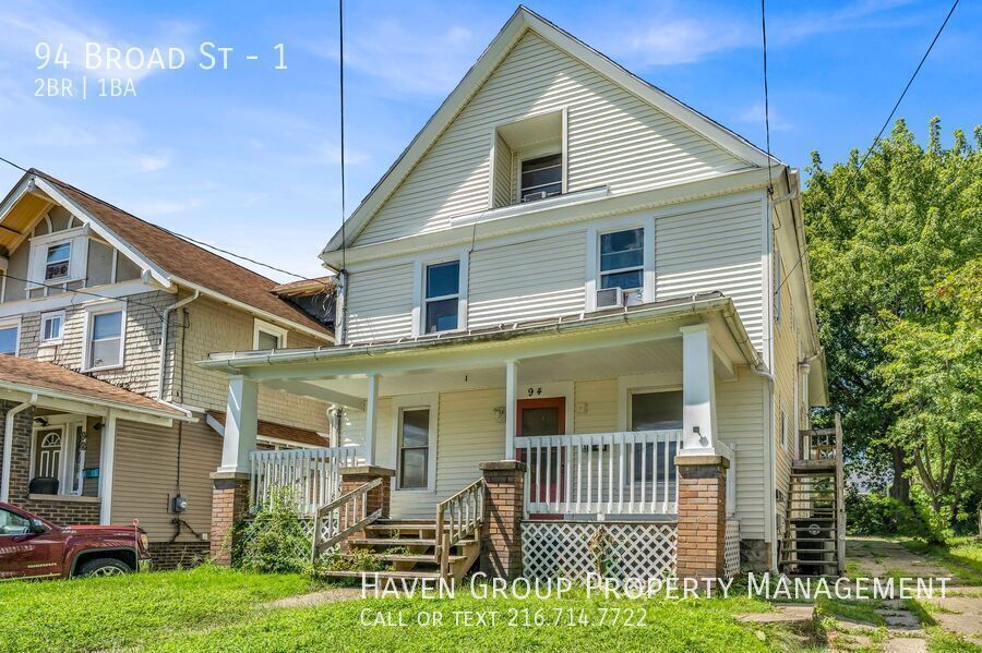 94 Broad St | Unit 1, Akron, OH 44305 - Spacious 2-bed 1-bath multi-family home! property image