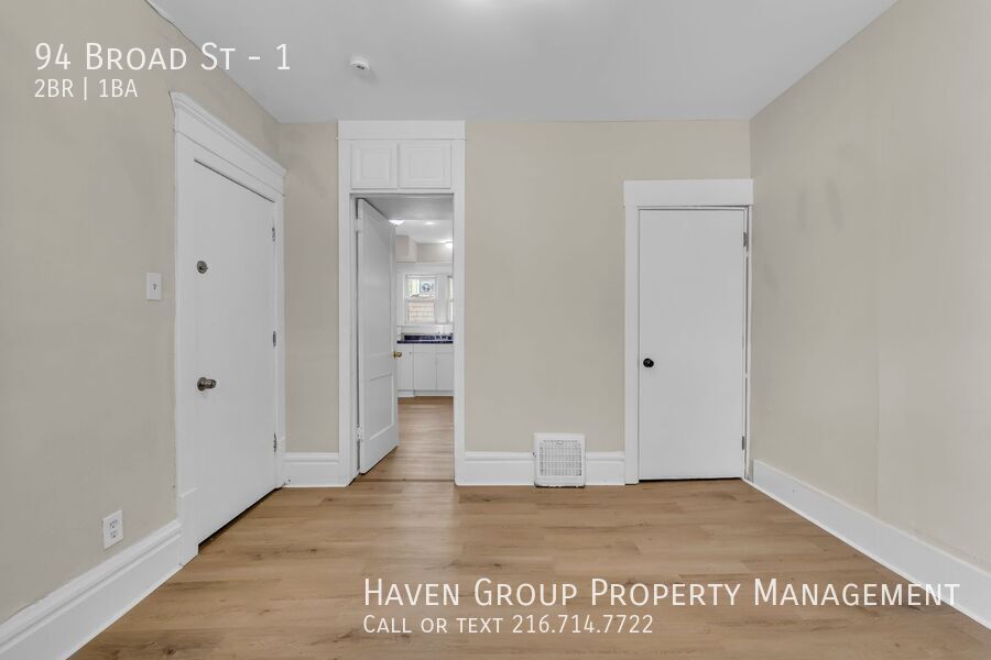 94 Broad St | Unit 1, Akron, OH 44305 - Spacious 2-bed 1-bath multi-family home! property image