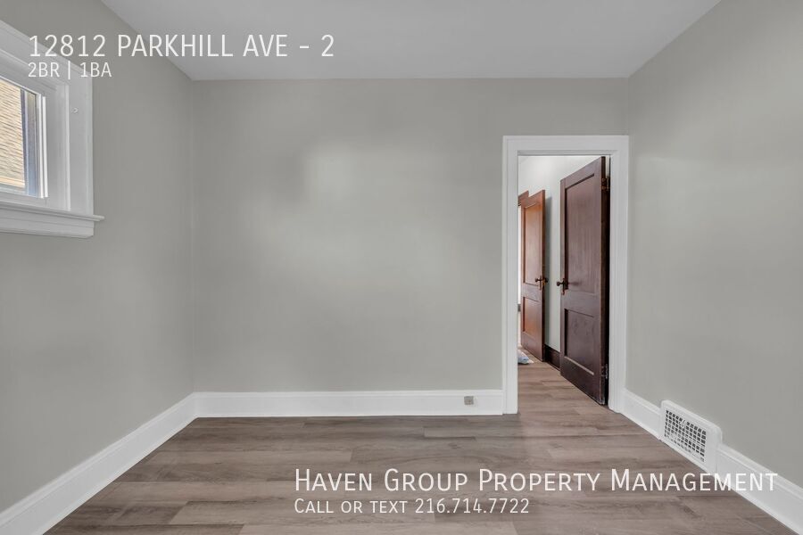 12812 Parkhill Ave | UP, Cleveland, OH 44120 - Spacious 2-bed 1-bath multi-family home! property image