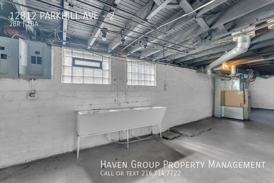 12812 Parkhill Ave | UP, Cleveland, OH 44120 - Spacious 2-bed 1-bath multi-family home! property image