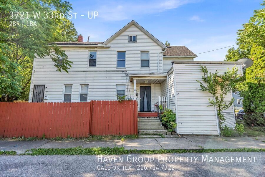 3721 W 33rd St | UP, Cleveland, OH 44109 - Spacious 2-bed 1-bath multi-family home! property image