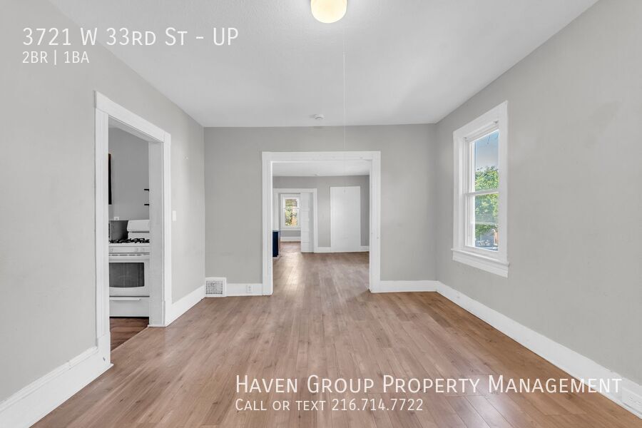 3721 W 33rd St | UP, Cleveland, OH 44109 - Spacious 2-bed 1-bath multi-family home! property image