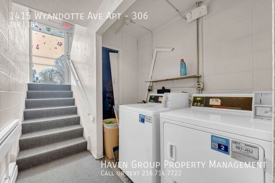 1415 Wyandotte Ave | Unit 306, Lakewood, OH 44107 - Spacious 2-bed 1-bath apartment! property image