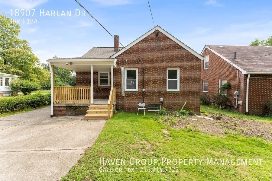 18907 Harlan Dr, Maple Heights, OH 44137- Spacious 3-bed 1-bath single-family home!  property image