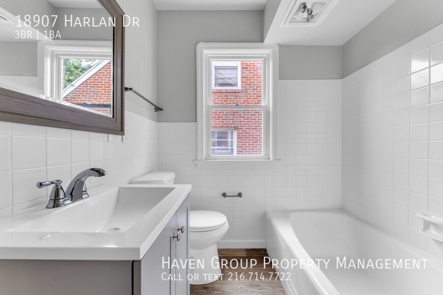 18907 Harlan Dr, Maple Heights, OH 44137- Spacious 3-bed 1-bath single-family home!  property image