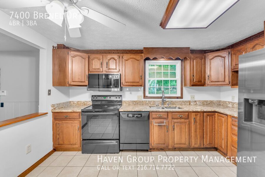 7400 Brenel Dr, Concord Township, OH 44060- Spacious 4-bed 2.5-bath single-family home!  property image