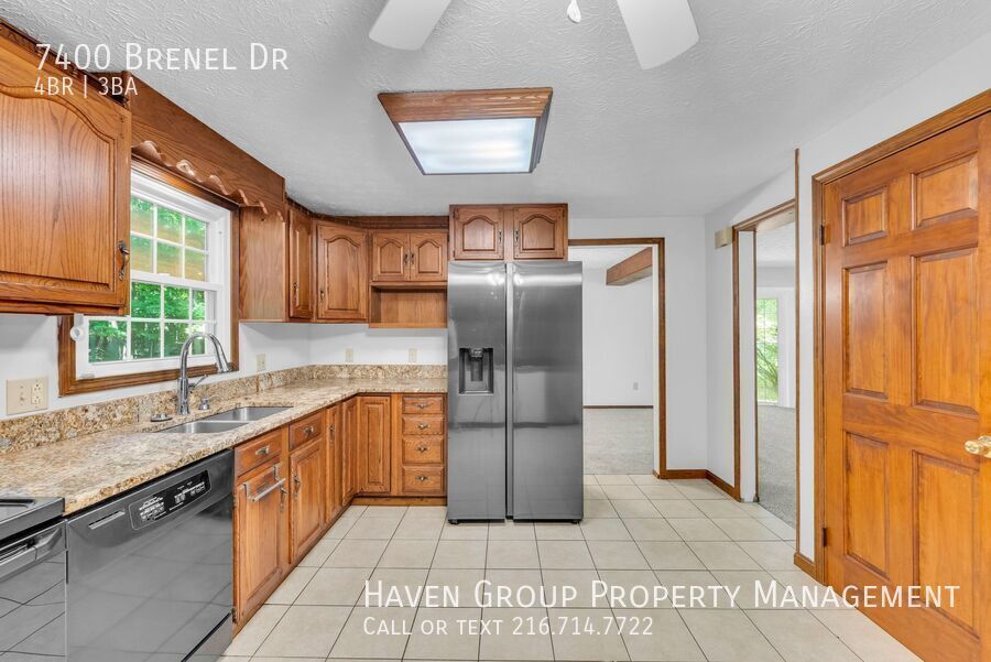 7400 Brenel Dr, Concord Township, OH 44060- Spacious 4-bed 2.5-bath single-family home!  property image