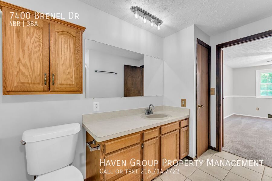 7400 Brenel Dr, Concord Township, OH 44060- Spacious 4-bed 2.5-bath single-family home!  property image