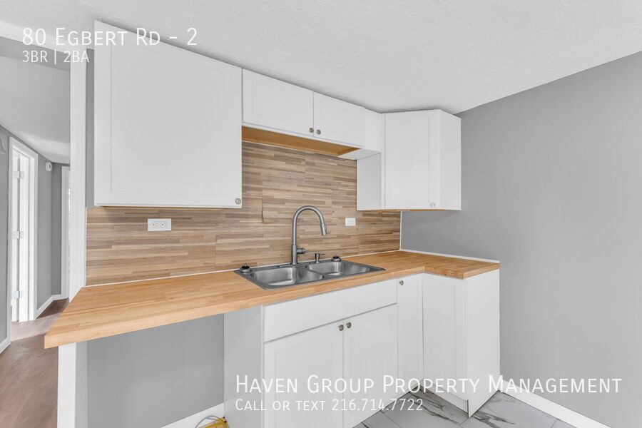 80 Olde Egbert Rd | Unit 2, Bedford, OH 44146 - Spacious 3-bed 2-bath multi-family home! property image