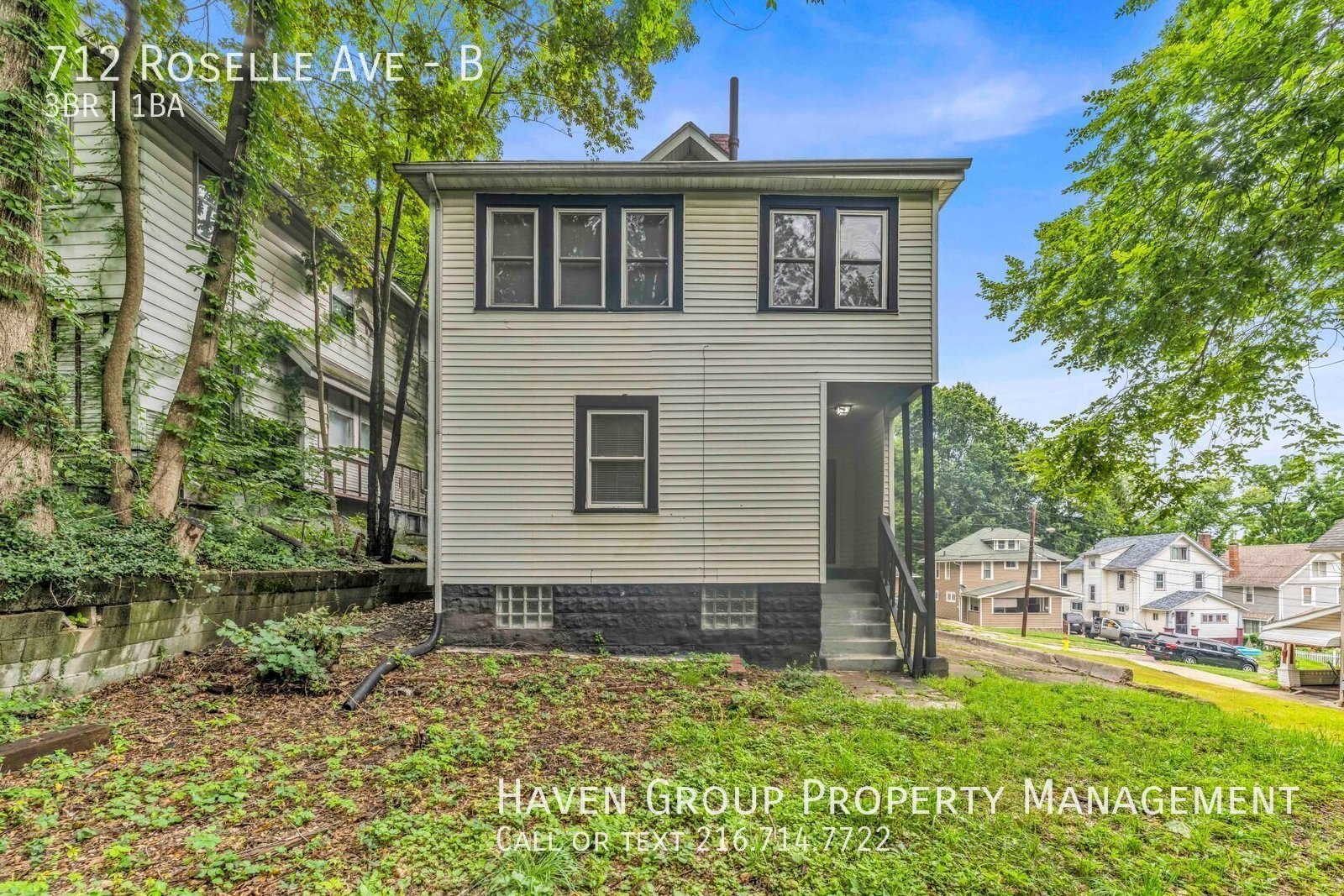 712 Roselle Ave | Unit B, Akron, OH 44307 - Spacious 3-bed 1-bath multi-family home! property image