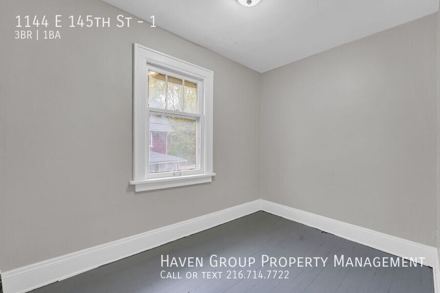 1144 E 145th St Cleveland, Ohio, 44110 - Spacious 3-bed 1-bath multi-family home! property image