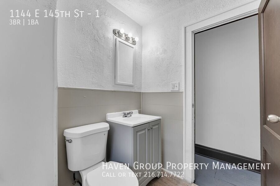1144 E 145th St Cleveland, Ohio, 44110 - Spacious 3-bed 1-bath multi-family home! property image