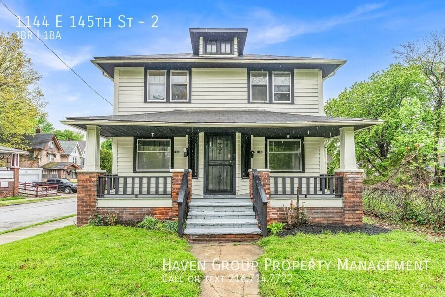 1146 E 145th St Cleveland, Ohio, 44110 - Spacious 3-bed 1-bath multi-family home! property image