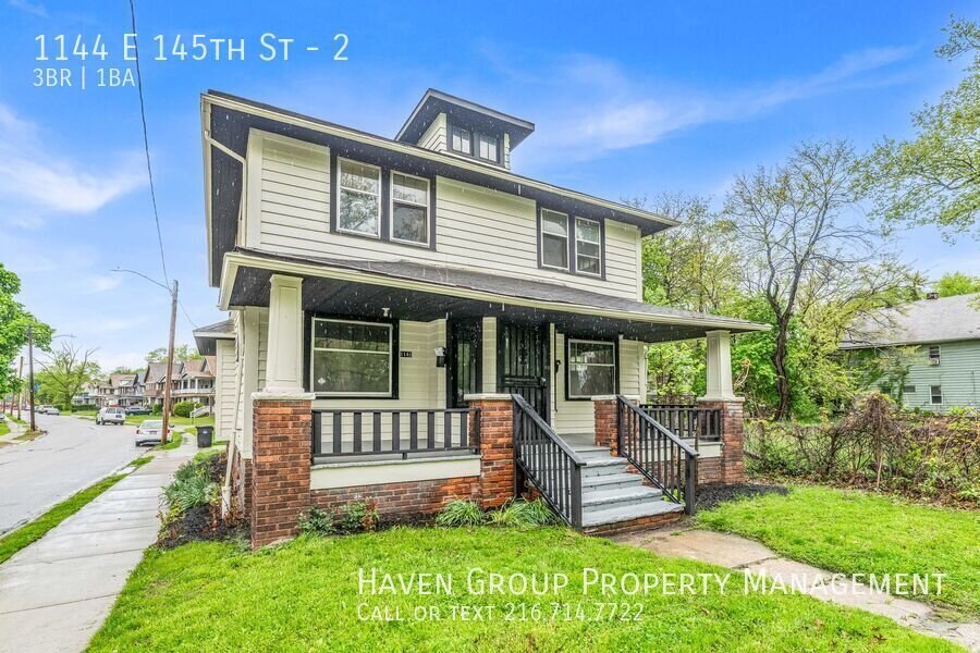 1146 E 145th St Cleveland, Ohio, 44110 - Spacious 3-bed 1-bath multi-family home! property image
