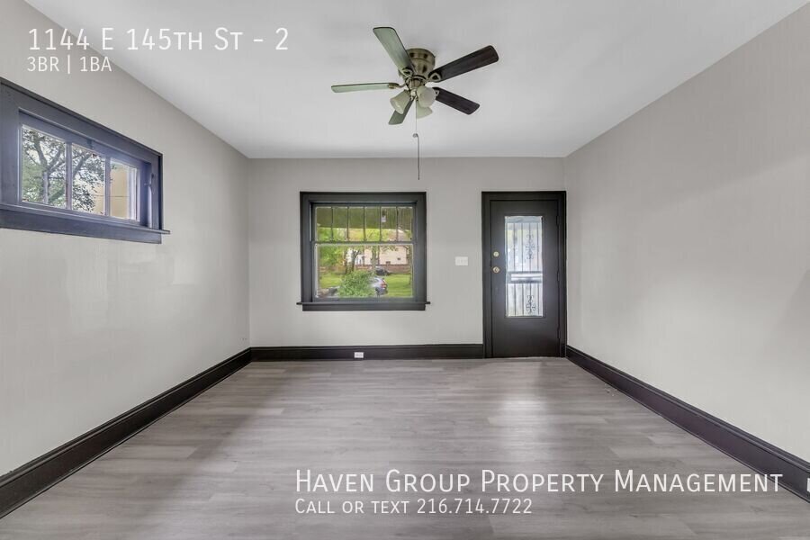 1146 E 145th St Cleveland, Ohio, 44110 - Spacious 3-bed 1-bath multi-family home! property image