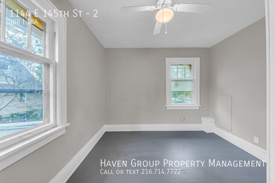 1146 E 145th St Cleveland, Ohio, 44110 - Spacious 3-bed 1-bath multi-family home! property image