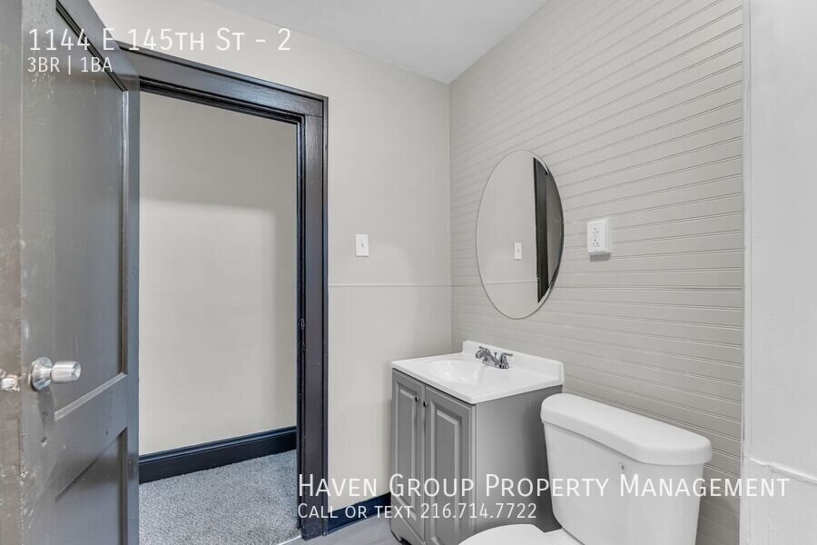 1146 E 145th St Cleveland, Ohio, 44110 - Spacious 3-bed 1-bath multi-family home! property image