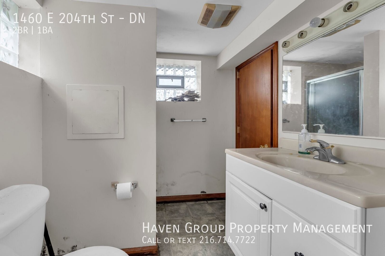1460 E 204th St | DN, Euclid, OH 44117 - Spacious 2-bed 1-bath multi-family home! property image