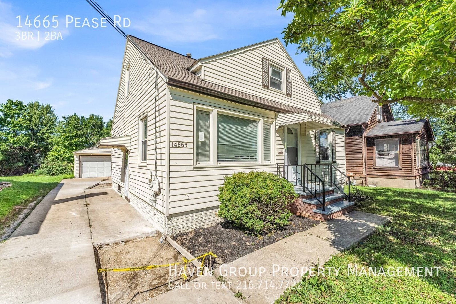 14665 Pease Rd, Maple Heights, OH 44137 - Spacious 3-bed 1.5-bath single-family home!  property image