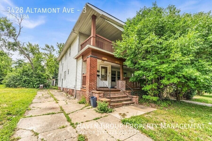 3428 Altamont Ave | Unit 3, Cleveland Heights, OH 44118 - Spacious 1-bed 1-bath multi-family home! property image