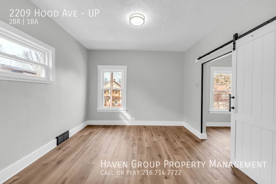 2209 Hood Ave | UP, Cleveland, OH 44109- Spacious 2-bed 1-bath multi-family home! property image
