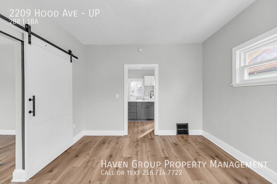 2209 Hood Ave | UP, Cleveland, OH 44109- Spacious 2-bed 1-bath multi-family home! property image