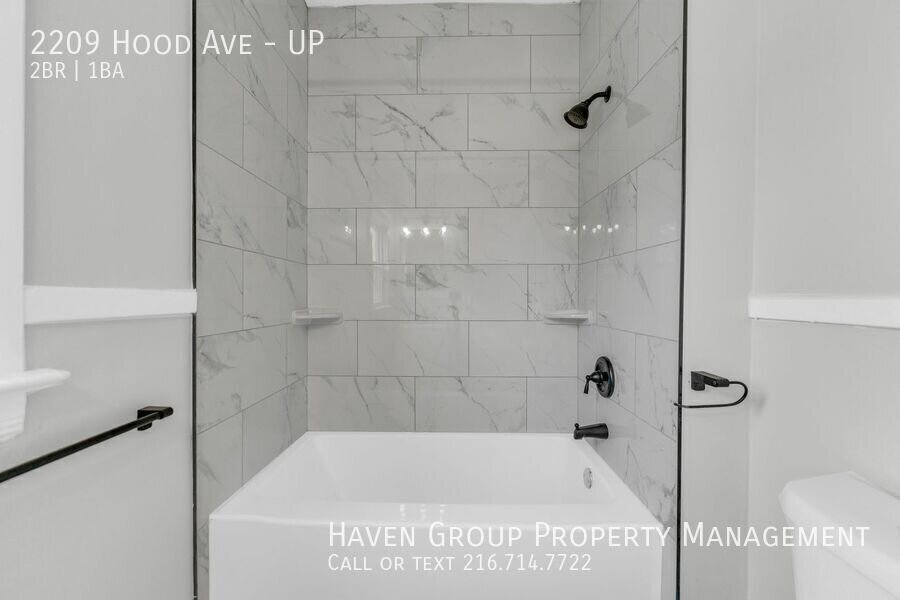 2209 Hood Ave | UP, Cleveland, OH 44109- Spacious 2-bed 1-bath multi-family home! property image